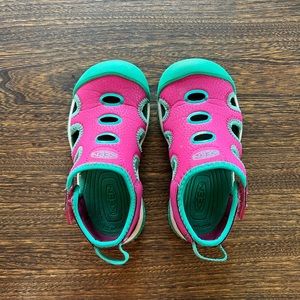 Girl Keen Stingray Sandal